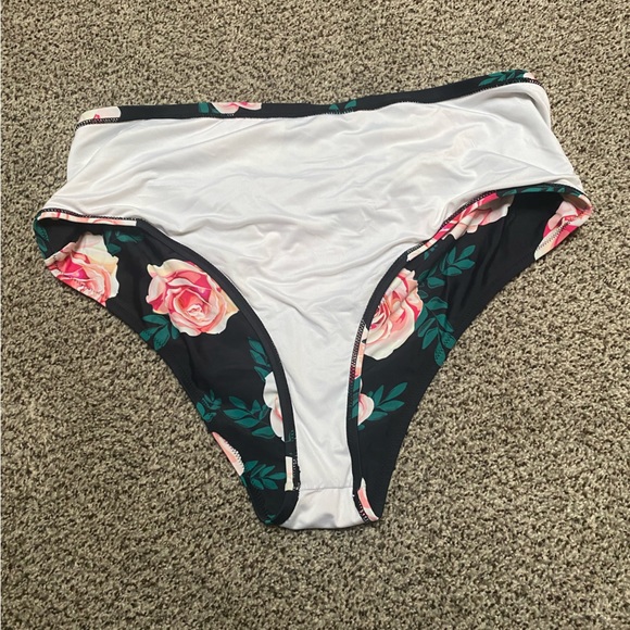 Cupshe high waisted bikini bottoms size 1x - Picture 3 of 3